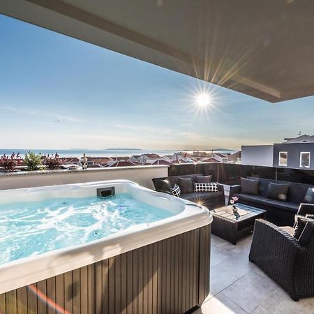 Fux Penthouse Whirlpool Meerblick 扎达尔 外观 照片