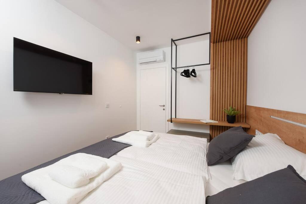 Fux Penthouse Whirlpool Meerblick 扎达尔 外观 照片